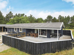 Three-Bedroom Holiday home in Blåvand 3